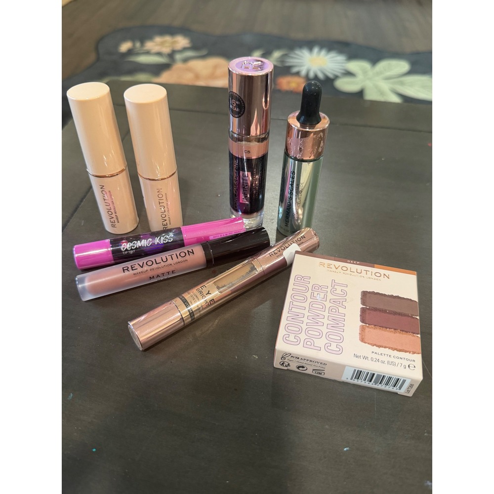 Makeup Revolution London Lot Foundation Concealer Highlighter Contour Lip 8pc
